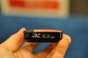 TI демонстрирует пикопроектор, питающийся от USB