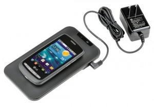 LG WCP-700 – беспроводная зарядка для мобильника