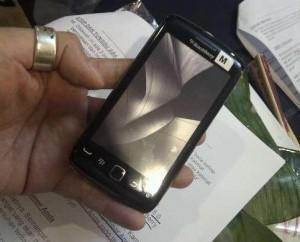 BlackBerry Storm 3 – 8 Мп камера, Bluetooth 3.0 и 3,7-дюймовый AMOLED дисплей